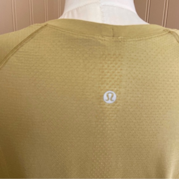 Lululemon Swiftly Tech Long Sleeve Shirt 2.0 Women’s Size 10-12 - Picture 4 of 8